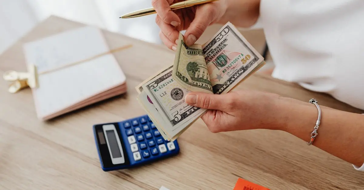 10 Strategie Efficaci per Risparmiare Durante le Spese Mensili