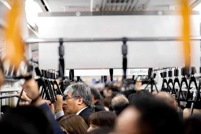Come Risparmiare Sui Trasporti Pubblici: Guida Pratica