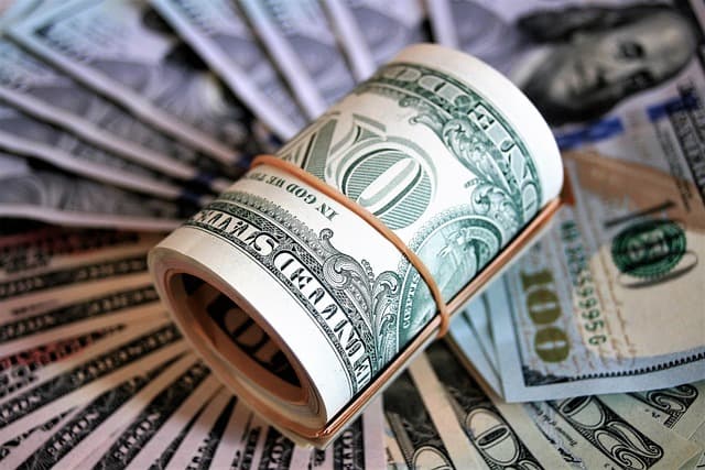Come Risparmiare Sui Costi della Vite Quotidiana: 10 Suggerimenti Utili